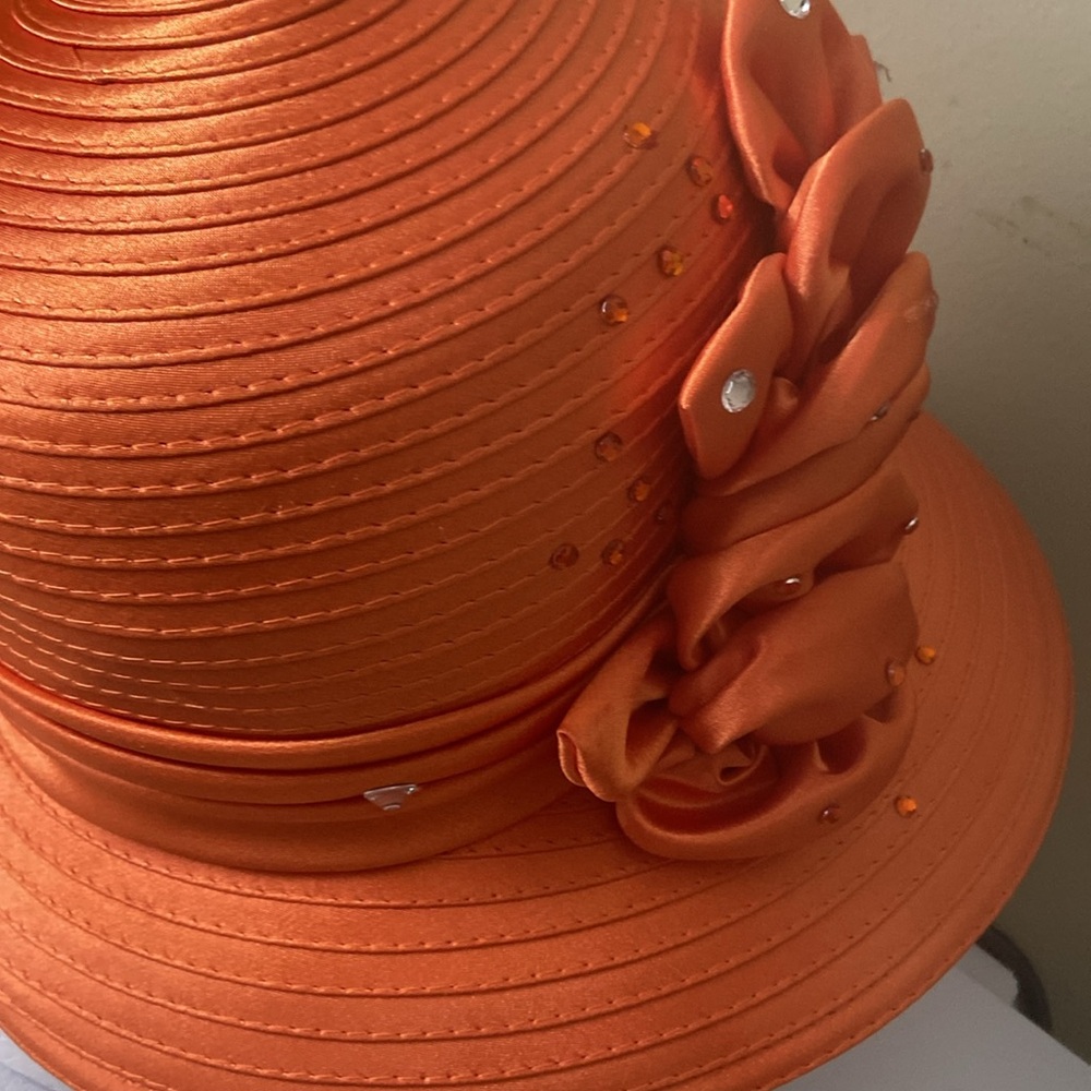 Pretty Orange Church / Dress Hat - Picture 3 of 10